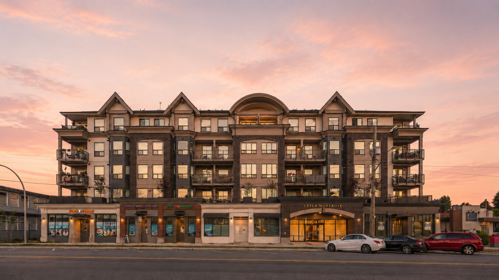 Upper Montrose, Abbotsford